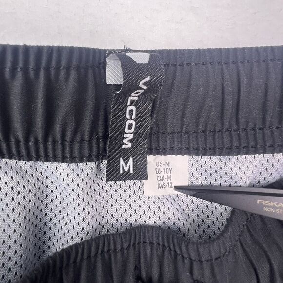 Volcom Boys' Medium (10)Standard Lido Solid Surf Swim Boardshorts Black EUC - Picture 8 of 13